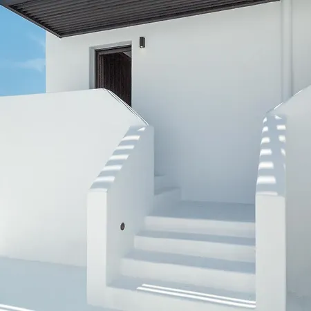 Hotel Tagoo Black Mykonos 4*