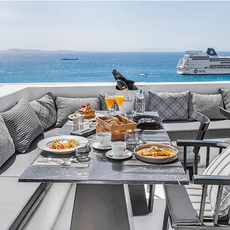 Tagoo Black Mykonos 4*