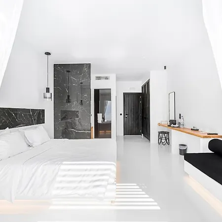 Tagoo Black Mykonos 4*
