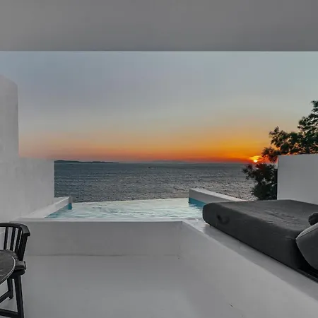 Tagoo Black Mykonos Hotel