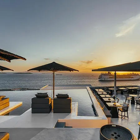 Tagoo Black Mykonos 4*