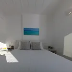 Tagoo Black Mykonos