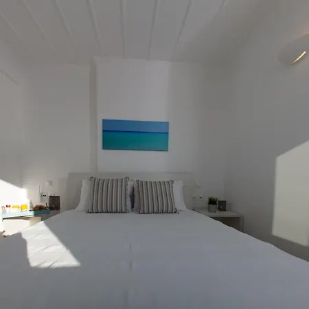 Tagoo Black Mykonos