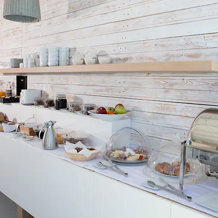 Tagoo Black Mykonos Ξενοδοχείο 4*